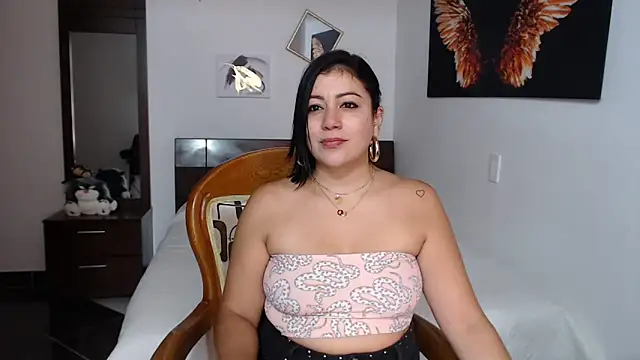 Snapshot of EmilyPeytonn chatting on 03.15.25 EmilyPeytonn online show from 03.15.25