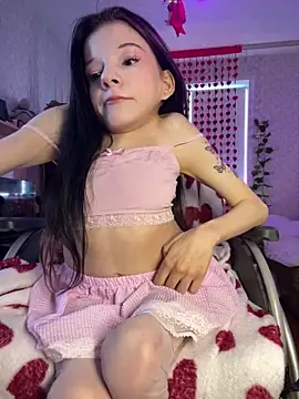 MiniSophiaa online show from 03.17.25