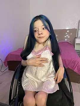 Snapshot of MiniSophiaa chatting on 02.10.26 MiniSophiaa online show from 02.10.26