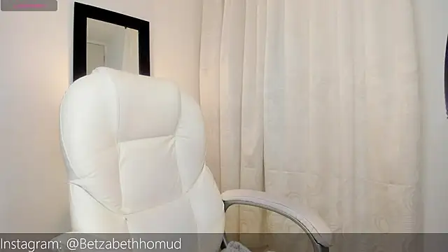 BetzabethHomud0 online show from 10.24.25