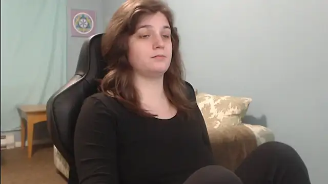 Snapshot of TreeJeanne chatting on 01.27.25 TreeJeanne online show from 01.27.25