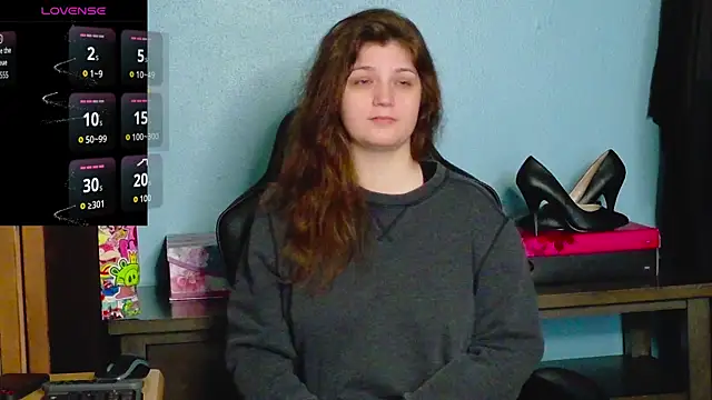 Snapshot of TreeJeanne chatting on 11.15.25 TreeJeanne online show from 11.15.25