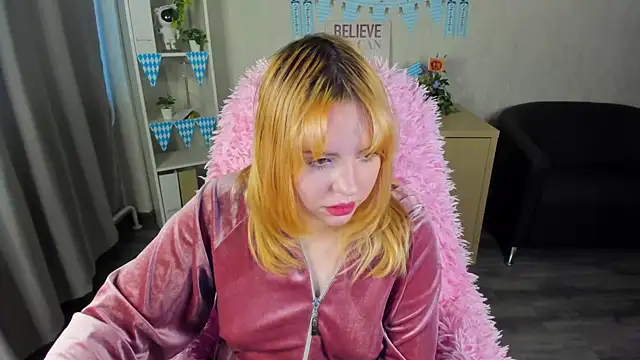 Stacy Luv online show from 10.15.25