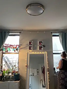 sylviahhh online show from 03.31.26