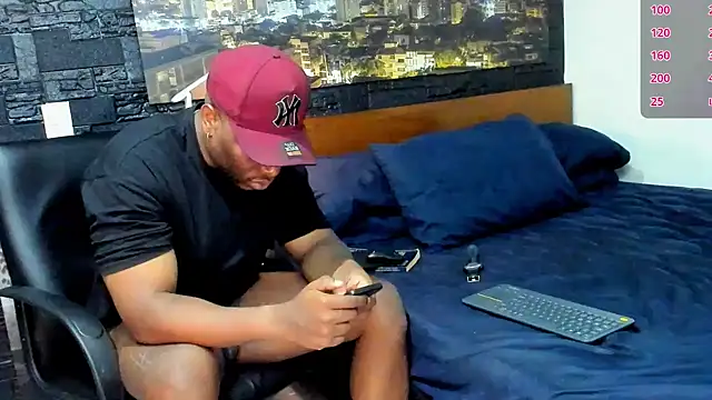 Snapshot of thomas_santtos1 chatting on 02.28.25 thomas santtos1 online show from 02.28.25