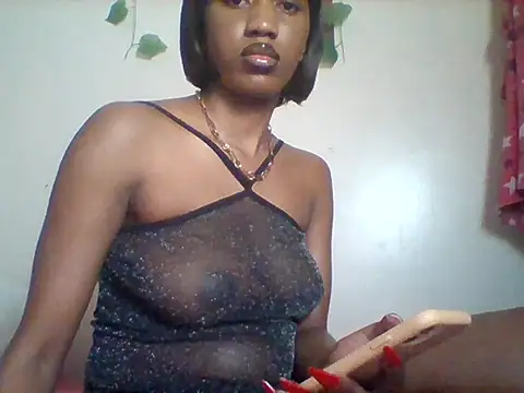 Snapshot of Queeen_model chatting on 06.22.26 Queeen model online show from 06.22.26