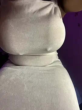 Cherrytowild online show from 02.08.26