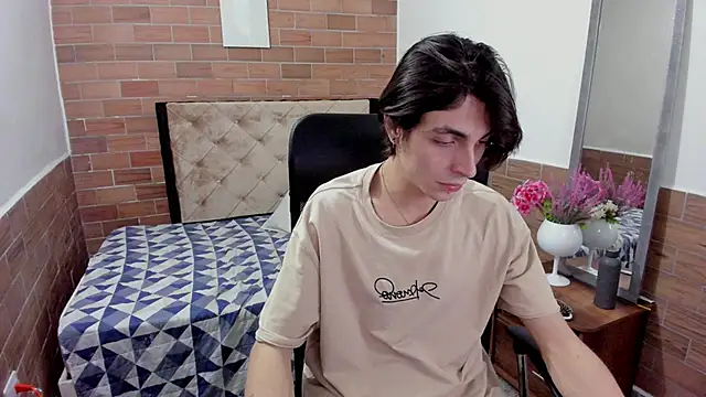 MIKE HUNTER7 online show from 12.04.24