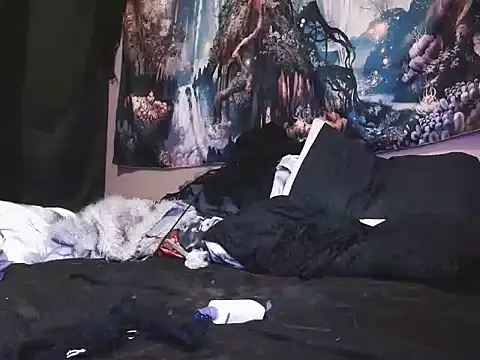 Snapshot of HighCityHoney chatting on 03.06.25 HighCityHoney online show from 03.06.25