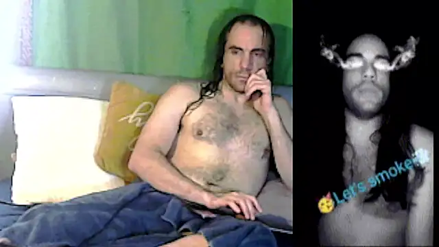 Snapshot of SexyCeleb chatting on 09.22.25 SexyCeleb online show from 09.22.25