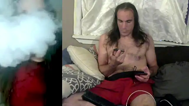 Snapshot of SexyCeleb chatting on 12.15.25 SexyCeleb online show from 12.15.25