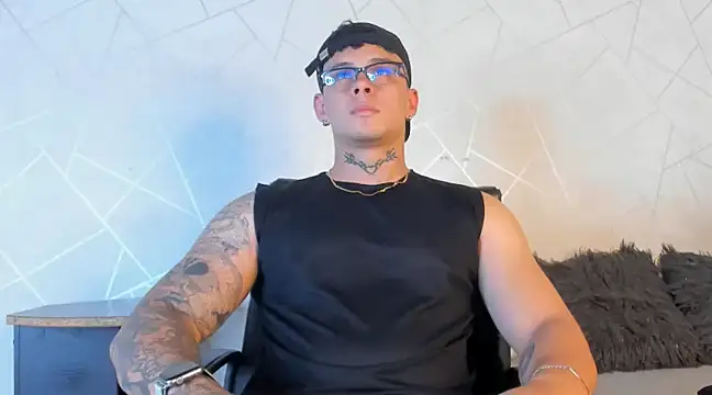 NoahhBrown online show from 01.09.25