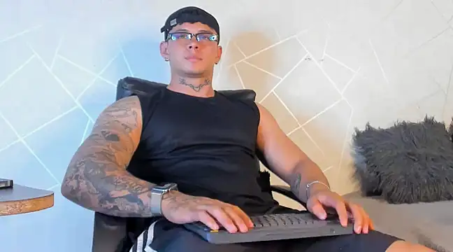 NoahhBrown online show from 01.09.25