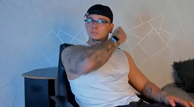 NoahhBrown online show from 01.11.25