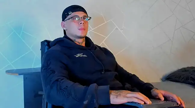 NoahhBrown online show from 01.18.25