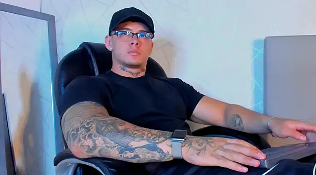 NoahhBrown online show from 02.06.25