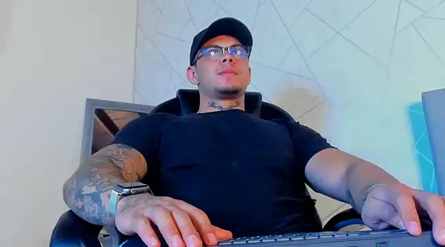 NoahhBrown online show from 02.17.25