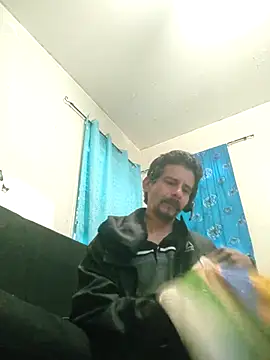 LongDickZee562 online show from 12.23.24