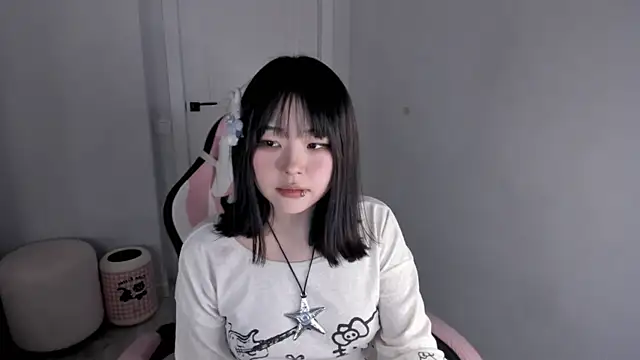 hee young11 online show from 11.26.25