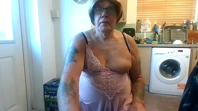 samanthasissieuk online show from 11.02.25