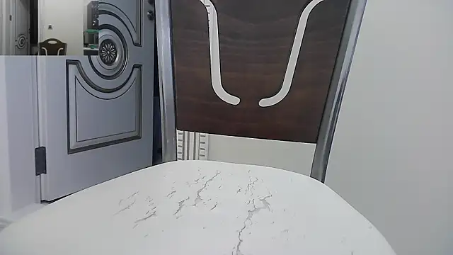 Snapshot of KIZLAZIMYaa chatting on 12.29.24 KIZLAZIMYaa online show from 12.29.24