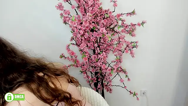 Snapshot of Charlotte_wow chatting on 01.22.25 Charlotte wow online show from 01.22.25