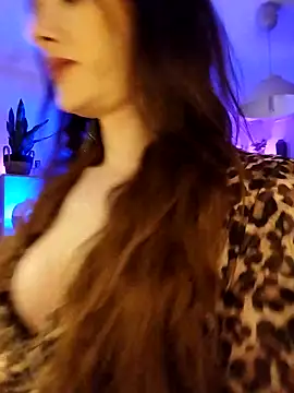 Snapshot of Luna_Kitanna chatting on 03.06.25 Luna Kitanna online show from 03.06.25