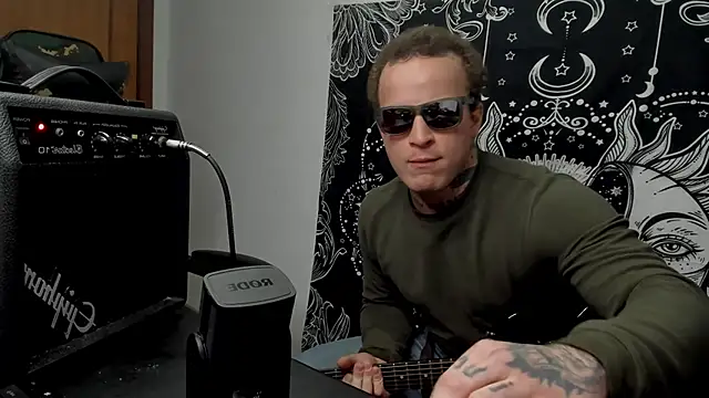 layneinchains online show from 12.21.24