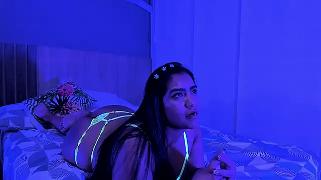 Snapshot of hannnasmith chatting on 11.24.25 hannnasmith online show from 11.24.25