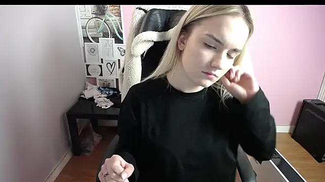 viktoria lovely online show from 12.19.25