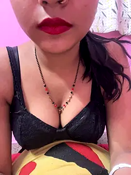 Snapshot of samaya-21 chatting on 12.17.25 samaya-21 online show from 12.17.25