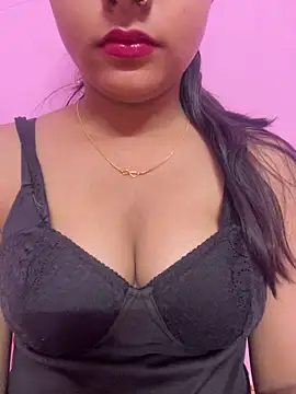 Snapshot of samaya-21 chatting on 12.21.25 samaya-21 online show from 12.21.25