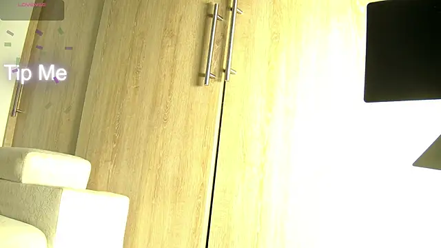 aidaadams online show from 11.13.25