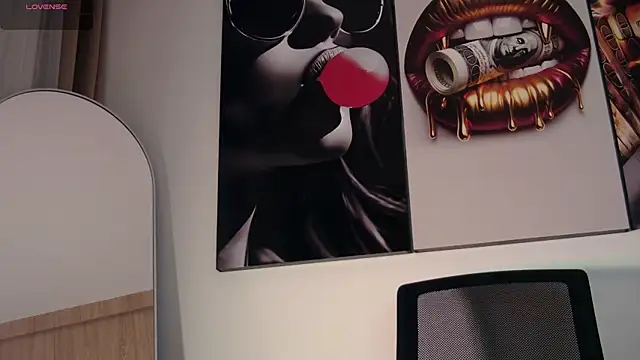 aidaadams online show from 12.19.25