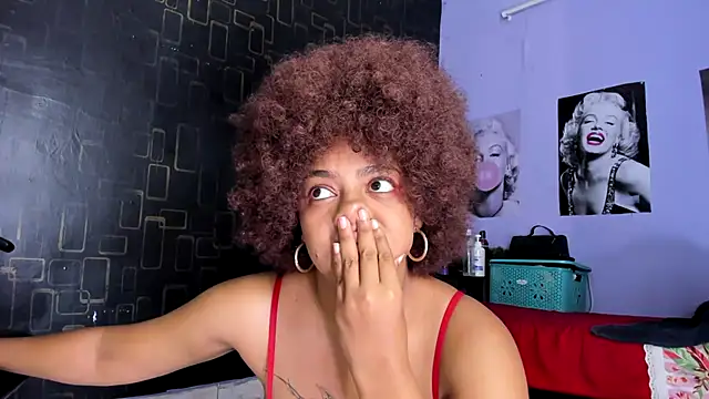 Alika01 online show from 02.14.25