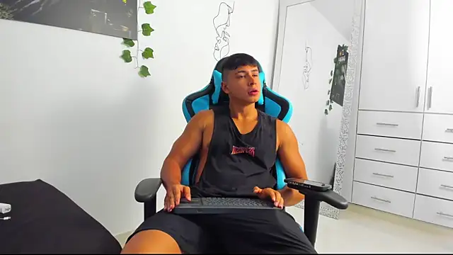 Bray Kevin online show from 03.23.25