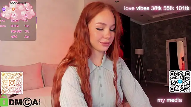 Snapshot of Tracy-Taylor chatting on 09.20.25 Tracy-Taylor online show from 09.20.25