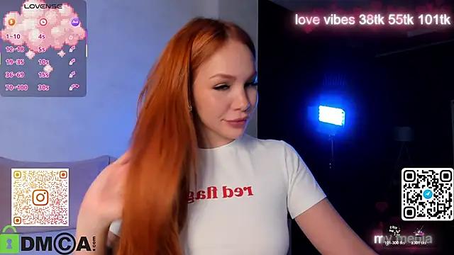 Snapshot of Tracy-Taylor chatting on 11.29.25 Tracy-Taylor online show from 11.29.25