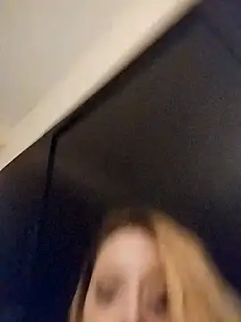 Snapshot of Blueeyesoulsnatcher chatting on 10.30.25 Blueeyesoulsnatcher online show from 10.30.25