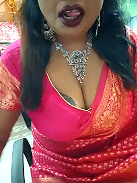 Snapshot of YR-SHIVANI chatting on 11.15.25 YR-SHIVANI online show from 11.15.25