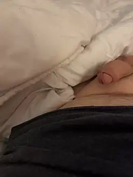 Snapshot of Micversa@xh chatting on 02.09.25 Micversaxh online show from 02.09.25