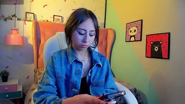 Snapshot of _cloe_martinez chatting on 12.14.24 cloe martinez online show from 12.14.24