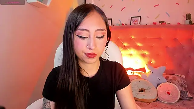 Snapshot of _cloe_martinez chatting on 01.31.25 cloe martinez online show from 01.31.25