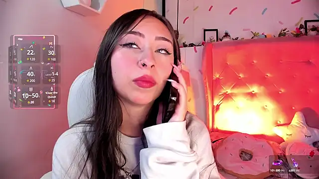 Snapshot of _cloe_martinez chatting on 02.21.25 cloe martinez online show from 02.21.25