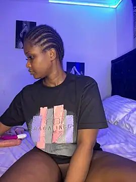 Snapshot of t-Booty_risky_ chatting on 12.08.24 t-Booty risky online show from 12.08.24