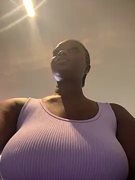 Snapshot of t-Booty_risky_ chatting on 01.20.25 t-Booty risky online show from 01.20.25