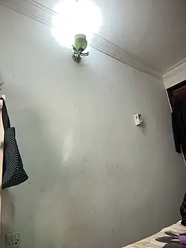 Snapshot of t-Booty_risky_ chatting on 01.21.25 t-Booty risky online show from 01.21.25