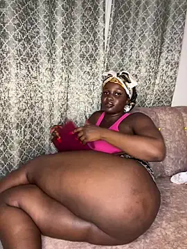 Snapshot of t-Booty_risky_ chatting on 10.10.25 t-Booty risky online show from 10.10.25