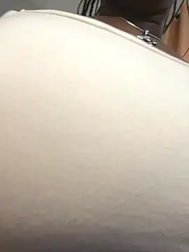 Snapshot of t-Booty_risky_ chatting on 10.23.25 t-Booty risky online show from 10.23.25