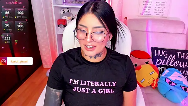 Snapshot of Hinataw33d01 chatting on 02.03.25 Hinataw33d01 online show from 02.03.25